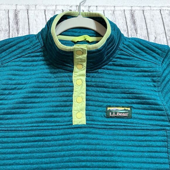 L.L. Bean Airlight Knit Pullover - Picture 3 of 10